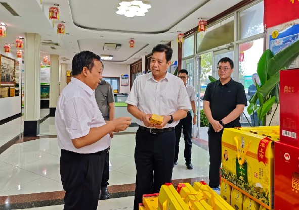 万树军带队调研农业传统产业发展情况